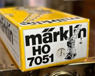 Vintage Marklin 7051 Magnetic Crane in Original Box NICE Made in Western Germany HO Toy Train Märklin	Box: 13x6.25x3.75in	HxWxD
