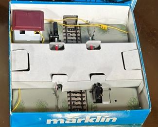 Marklin 7192 Automatic Level Railway Crossing Toy Train Märklin   #2	Box: 2x8.25x8.25in	HxWxD
