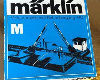 Marklin 7192 Automatic Level Railway Crossing Toy Train Märklin   #2	Box: 2x8.25x8.25in	HxWxD
