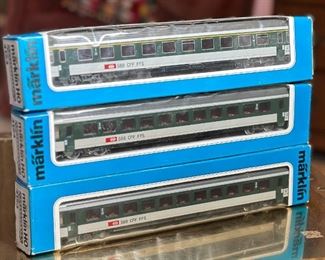 Lot of 3 Marklin Cars Passenger Car/Coach Train 4123/4124/4124 Ho Toy Train Märklin	Box: 2.5x12x1.25in	HxWxD
