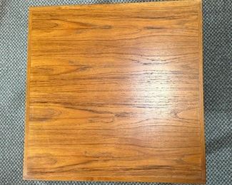 Vintage MCM Danish Modern Trioh Mobler Teak Square Side/Coffee Table Denmark	16.5x33.25x33.25in	HxWxD
