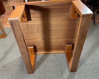 Vintage MCM Danish Modern Trioh Mobler Teak Square Side/Coffee Table Denmark	16.5x33.25x33.25in	HxWxD
