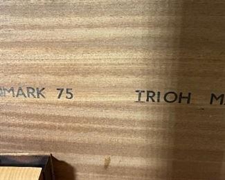 Vintage MCM Danish Modern Trioh Mobler Teak Square Side/Coffee Table Denmark	16.5x33.25x33.25in	HxWxD
