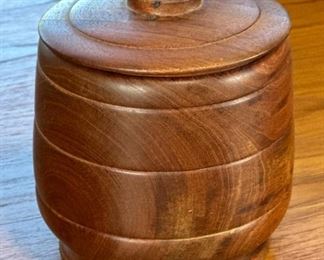 Teak Burl Container Jar w/ Lid, MCM	5.5 x 5in diameter	
