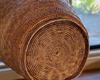 Indonesia Rattan Lidded Basket  Decor	14 x 12in Diameter	
