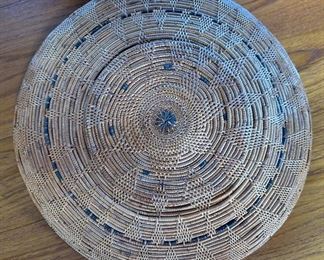 Indonesia Rattan Shallow Basket  Decor	4 x 13.75 diameter.	
