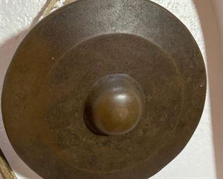 Bronze Balinese Gong & Mallet	4.5 x 8.75in diameter.	
