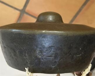 Bronze Balinese Gong & Mallet	4.5 x 8.75in diameter.	
