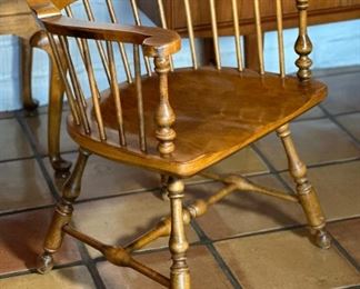 Ethan Allen Maple Chair Single  1776 Collection	26.5 x 26 x 20in	HxWxD
