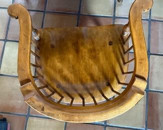 Ethan Allen Maple Chair Single  1776 Collection	26.5 x 26 x 20in	HxWxD
