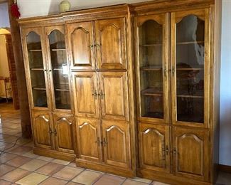 Ethan Allen Maple Lighted Display Wall Unit / Bookcase Country French Collection Solid Maple	78 x 102 x 22in	HxWxD
