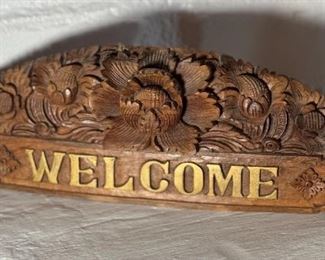 Hand Carved Wood Welcome Sign	5 x 16 x 2in	
