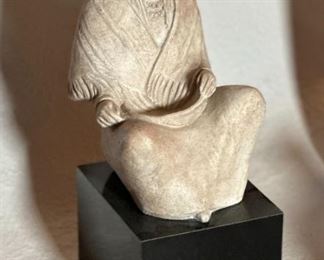 Madre Tierra Austin Productions Native American Sculpture	12 x 4.7,5 x 5.75in	
