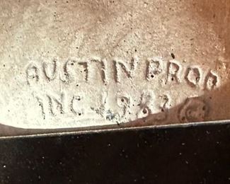 Madre Tierra Austin Productions Native American Sculpture	12 x 4.7,5 x 5.75in	
