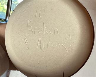 Broken Arrow Southwest Vase	4.5 x 3.5in diameter.	
