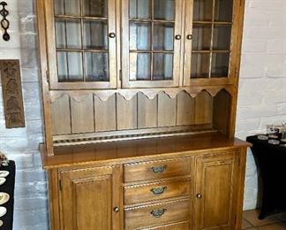 Ethan Allen Maple China Cabinet Hutch  1776 Collection		
