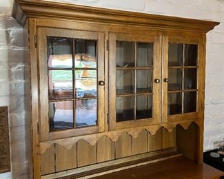 Ethan Allen Maple China Cabinet Hutch  1776 Collection		
