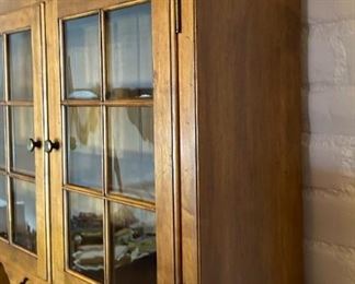 Ethan Allen Maple China Cabinet Hutch  1776 Collection		
