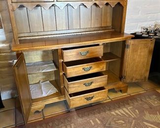 Ethan Allen Maple China Cabinet Hutch  1776 Collection		
