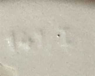 2PC Hummel Apple Tree Boy & Girl PAIR Hummel 141 142 Goebel Porcelain Figurine	6x3.5x3in	HxWxD
