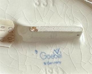 Hummel 331 Crossroads Goebel Porcelain Figurine	7x5x3in	HxWxD
