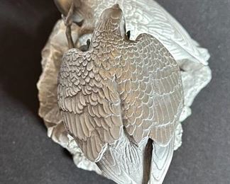 Peregrine Falcons Gilroy Roberts Pewter Sculpture Statue Franklin Mint	4.5 inches high.	
