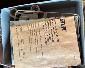 Vollmer HO 3910 Castle Rabenstein Burg 3900 3903 3901 w ghost Model	Box: 6.25x12.75x10.5in	HxWxD
