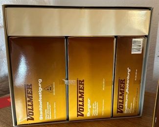 Vollmer HO 3910 Castle Rabenstein Burg 3900 3903 3901 w ghost Model	Box: 6.25x12.75x10.5in	HxWxD
