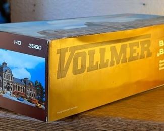 Vollmer 3560 Train Station HO Model Kit Bahnhofstrasse Baden Baden	Box: 3x18x7.5in	HxWxD
