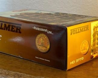 Vollmer 3773 Public Archive Building HO Model Kit Archivhaus	Box: 3.5x10.75x5.75in	HxWxD

