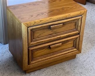 2pc Solid OAK Nightstands PAIR	22. x 26.25 x 15	HxWxD

