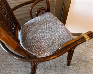 "Vintage Bamboo Rattan Peacock Chair #1 Metro Designs  "	45x27x26in 	HxWxD
