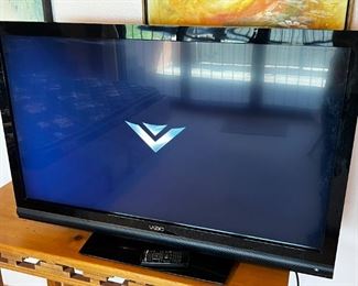 VIZIO 42in 1080p LCD TV (E422VA) with remote	42 inches	
