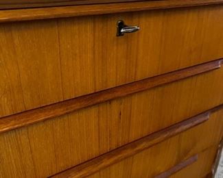 Danish Modern Teak 4-Drawer Dress 	26.25 in x 29.25 in x 16.5 in	
