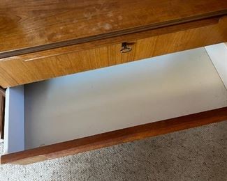 Danish Modern Teak 4-Drawer Dress 	26.25 in x 29.25 in x 16.5 in	
