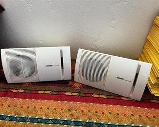 Bose surround speakers white	 
