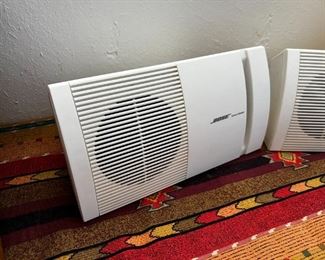 Bose surround speakers white	 
