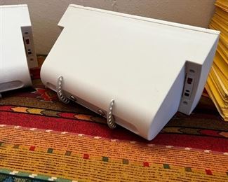 Bose surround speakers white	 
