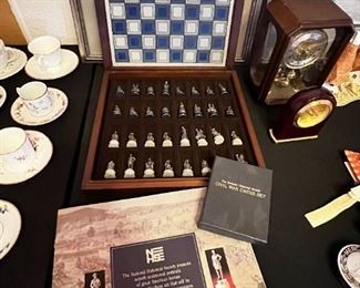 Civil War Pewter Chess Set 1983 Franklin Mint The National Historical Society	Chessboard measurements 13 in x 13 in Figure measurements 2 in	
