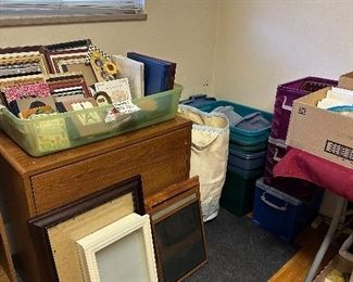 STORAGE CONTAINERS, FRAMES