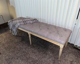 UPHOLSTERED BENCH