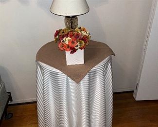 ACCENT TABLE, LAMP
