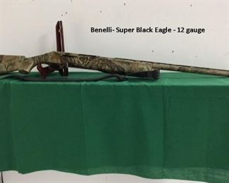 Benelli Super Black Eagle  12 gauge