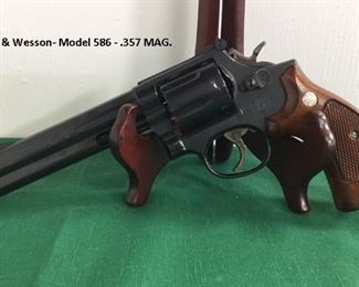 Smith Wesson -Model 586-  .357 MAG.