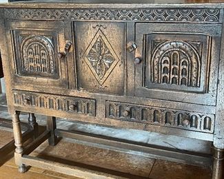 17th Century Carved Oak Court Cupboard, food cabinet, Credence