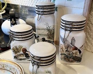 Duck decoy canisters