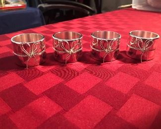 Vera Wang - Napkin Rings - Set of 4 Silverplate - New In Box