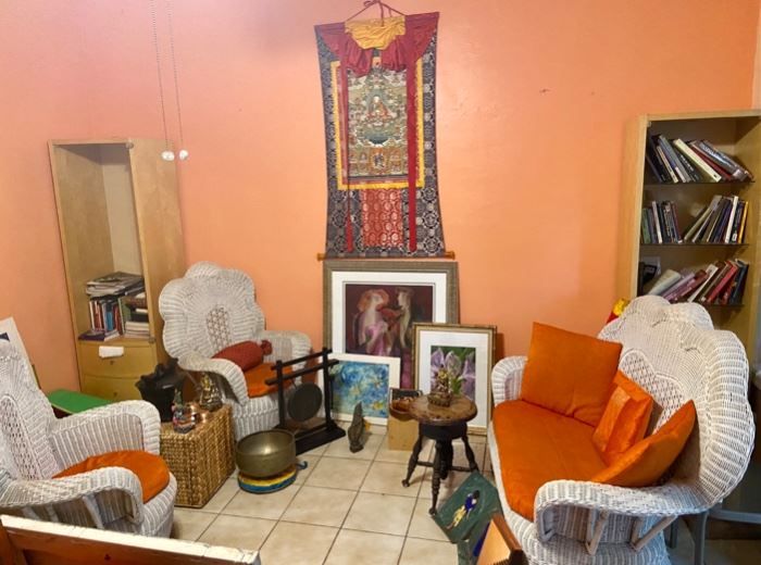 The singing bowl and small gong are sold.