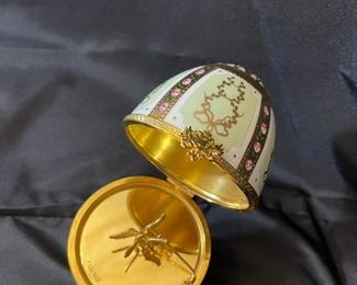 Faberge Egg "Love Doves"