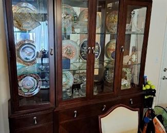 Ethan Allen Avenue Collection China Cabinet
